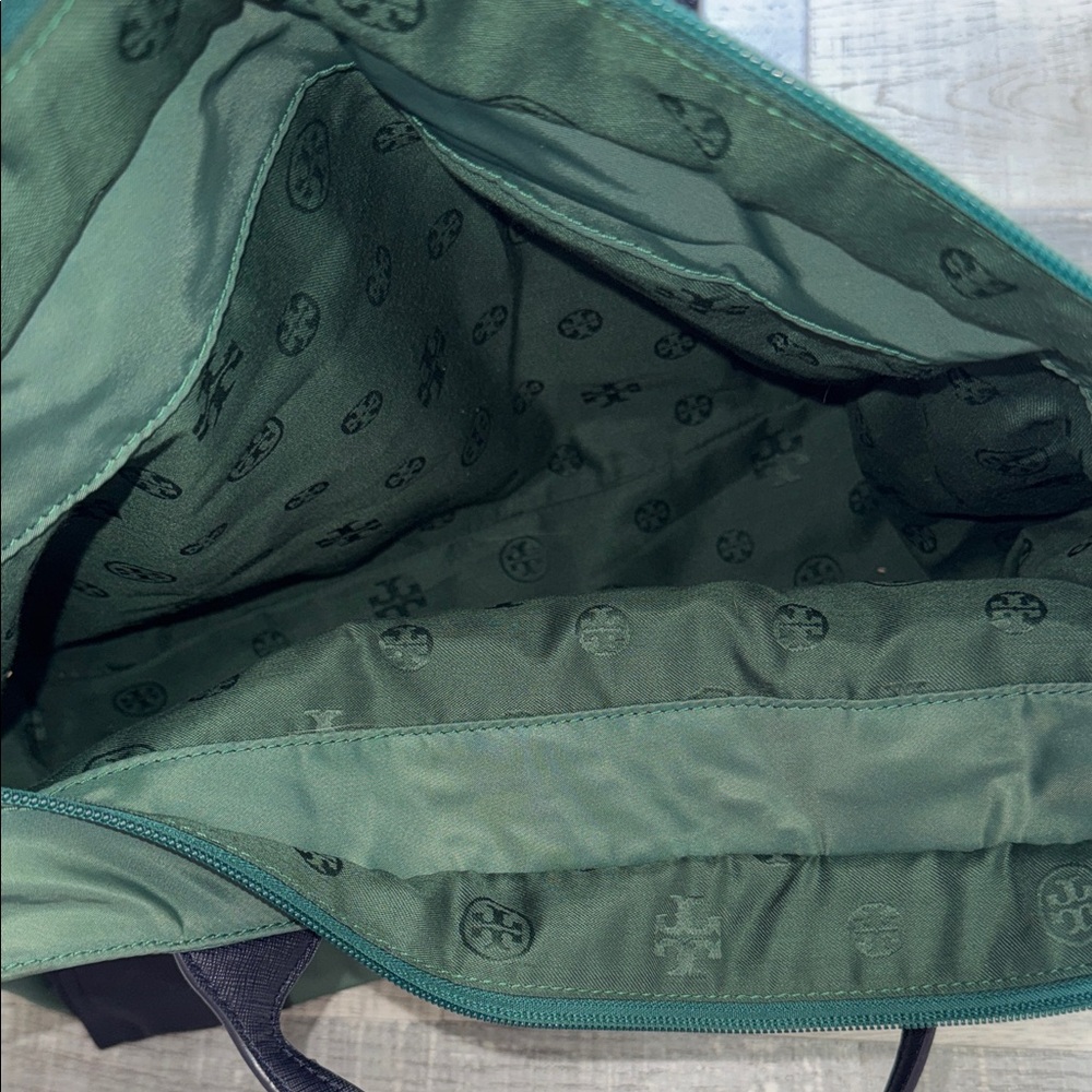 Tory Burch Green and Black Tote Bag - Picture 8 of 11
